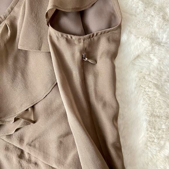 J. Crew 100% Silk Ruffled Tank Top Size 2 - Picture 5 of 6